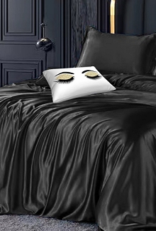 Eyelash throw pillows   black bedding